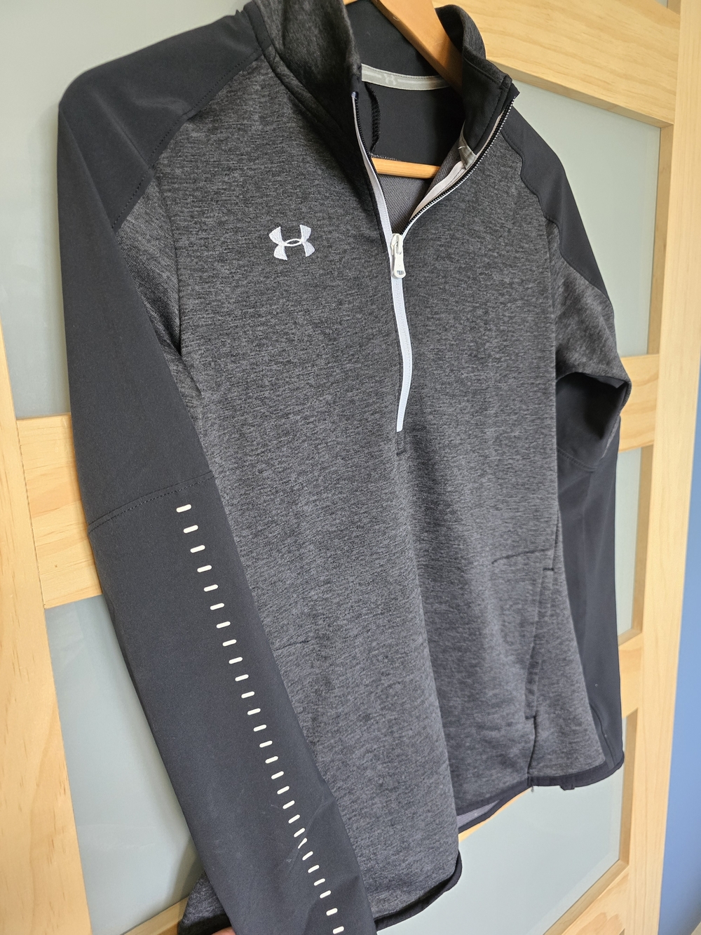 Under Armour Women's Charcoal & Black 1/4 Zip Training Top - Picture 2 of 5